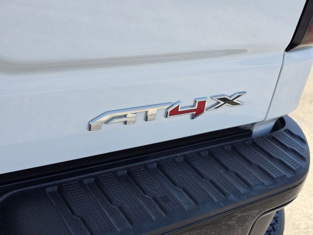 2025 GMC Sierra 1500 AT4X
