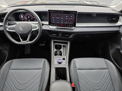2025 Volkswagen Tiguan 2.0T SE
