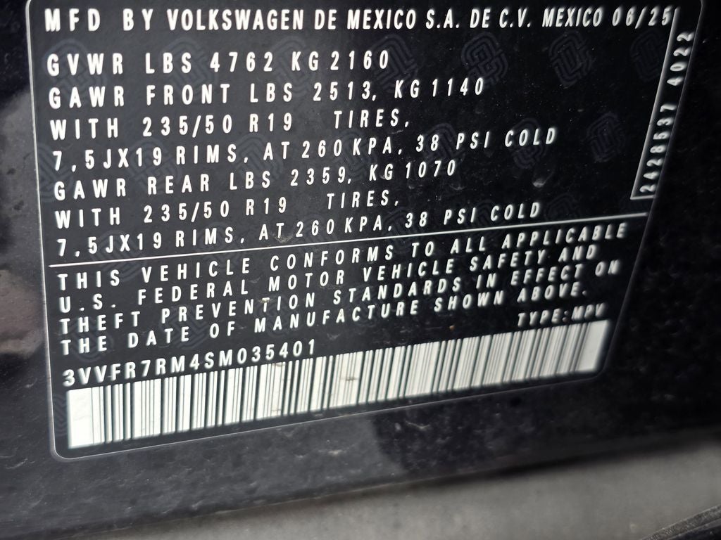 2025 Volkswagen Tiguan 2.0T SE