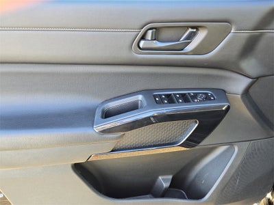 2023 Nissan Pathfinder S