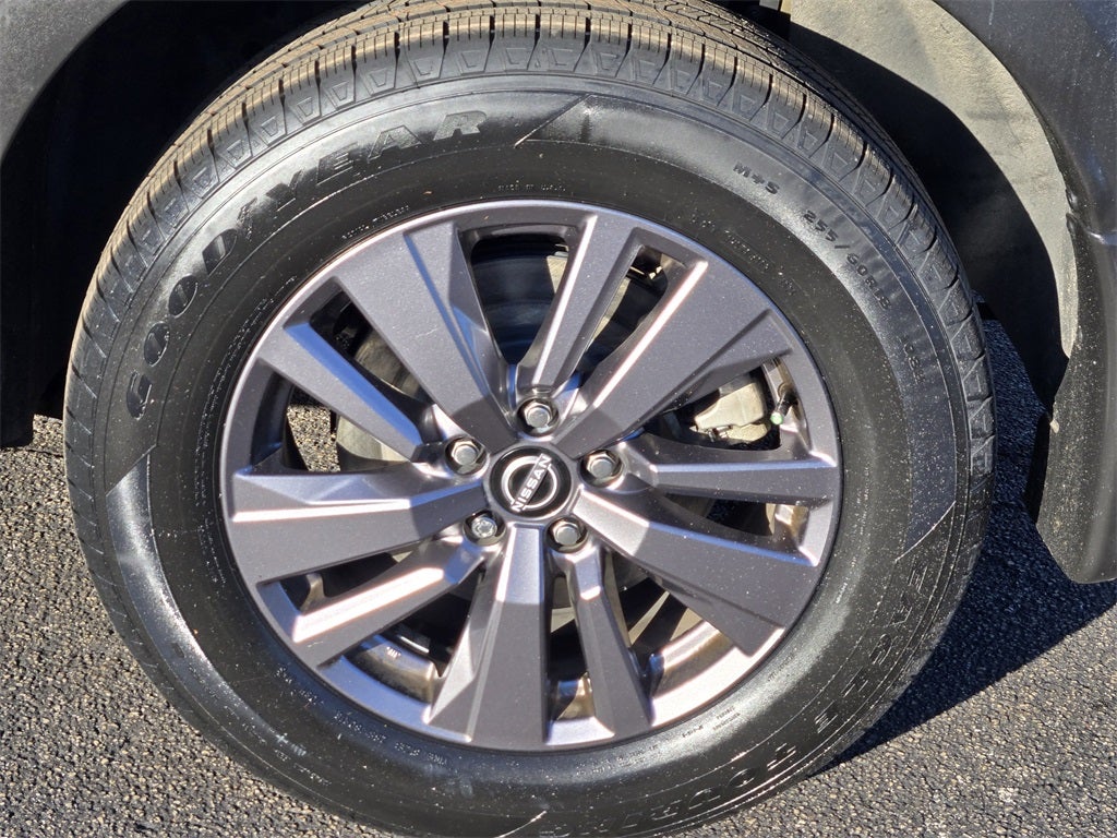 2023 Nissan Pathfinder S