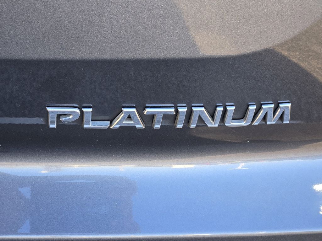2023 Nissan Pathfinder Platinum