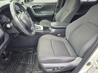2022 Toyota RAV4 Hybrid SE