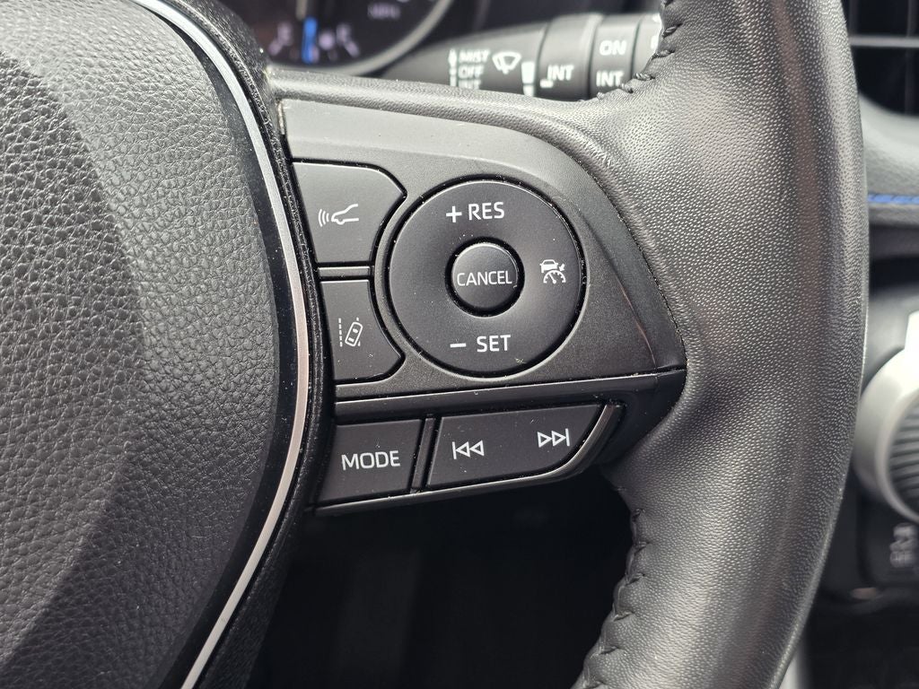 2022 Toyota RAV4 Hybrid SE