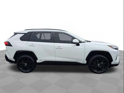 2022 Toyota RAV4 Hybrid SE