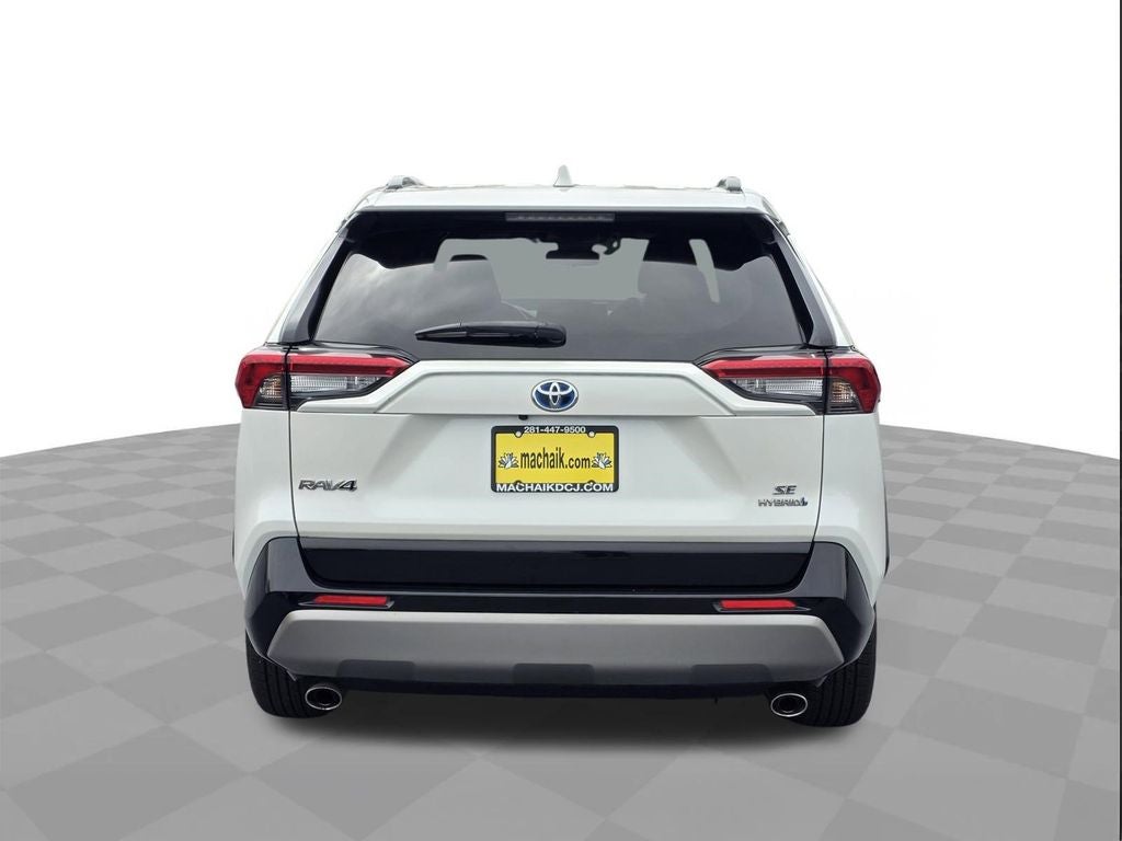 2022 Toyota RAV4 Hybrid SE