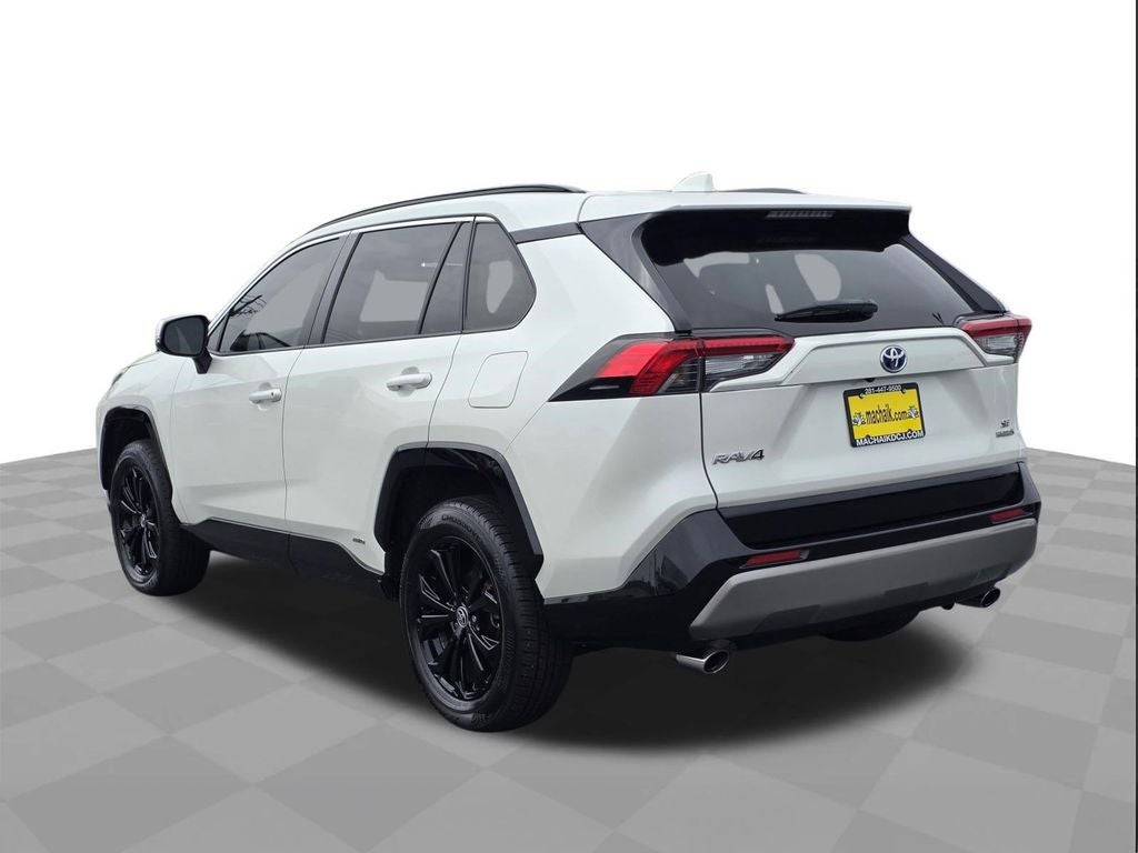 2022 Toyota RAV4 Hybrid SE